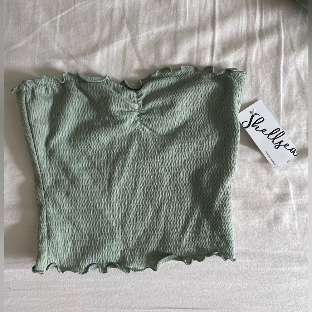 Shellsea boutique, new with tags, Alyssa ruffle tube top.
